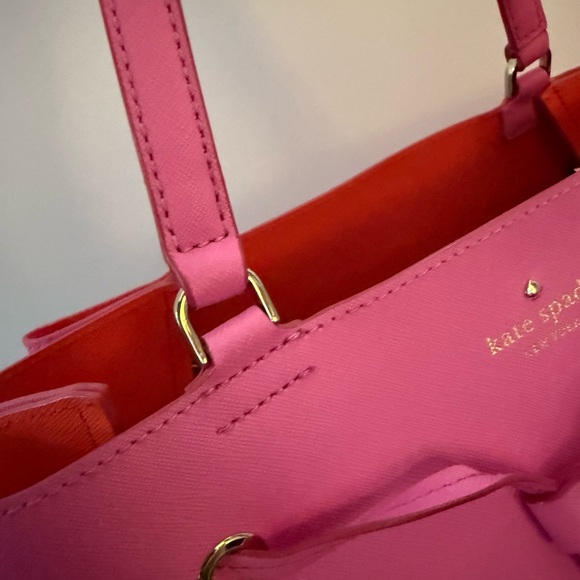 Kate Spade Fuchsia Tote with Bow Detail GREAT CONDITION with dust cover - Picture 4 of 14